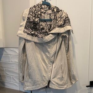 Lululemon athletica Cream Jacket with Artistic Black Lining **please read wear